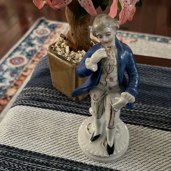 Decorative Figurine 8 inches High - Picture 3 of 14